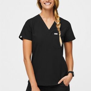 Catarina One Pocket Scrub Top